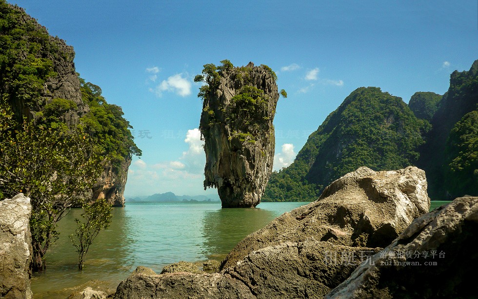 普吉游艇港-007島(詹姆士·邦德島) 普吉游艇港-007島(詹姆士·邦德島)